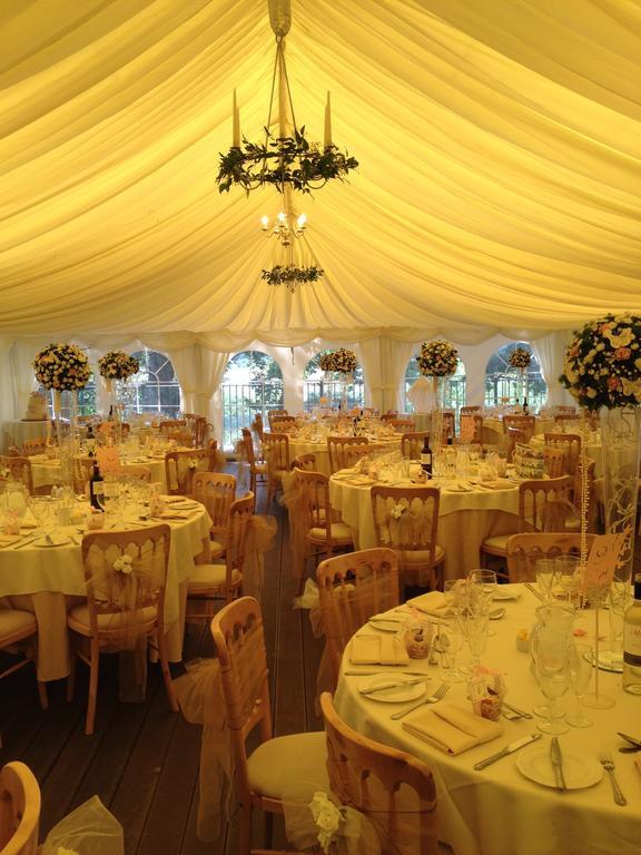 Millhouse Hotel And Riverside Restaurant 샨브룩 외부 사진